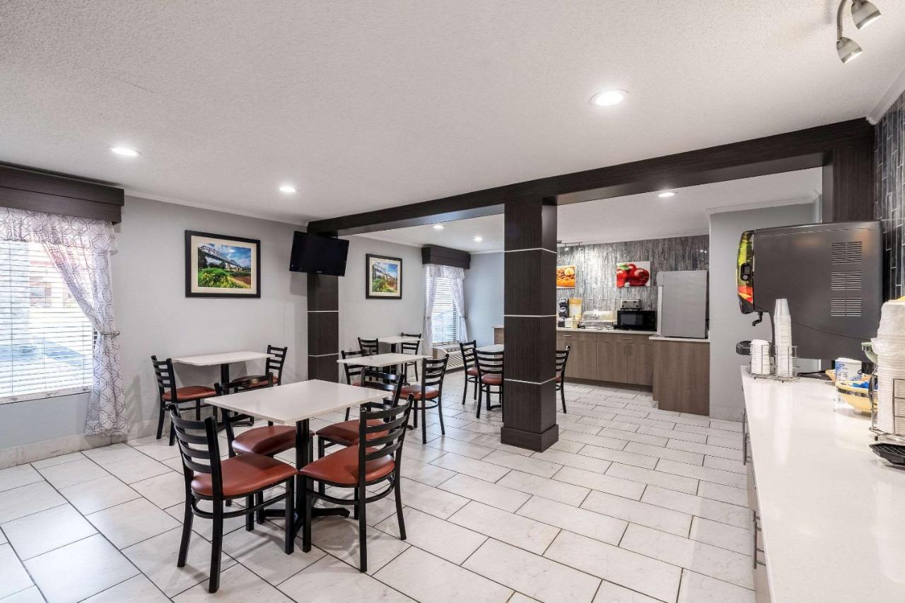 Quality Inn Кливленд Экстерьер фото