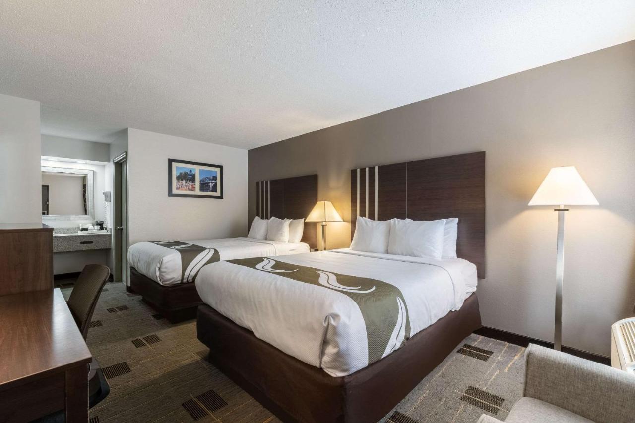 Quality Inn Кливленд Экстерьер фото